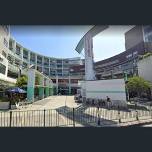 Quiet Lifestyle in Maroubra Junction Shopping Area - Photo 2