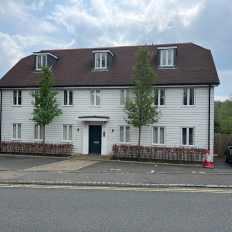 1 bed apartment to rent in High Street, Etchingham - Photo 1