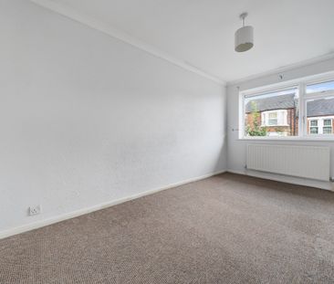 Maisonette to rent - Admaston Road, London, SE18 - Photo 5
