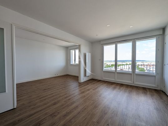 Location Appartement 4 pièces 76m² - Photo 1