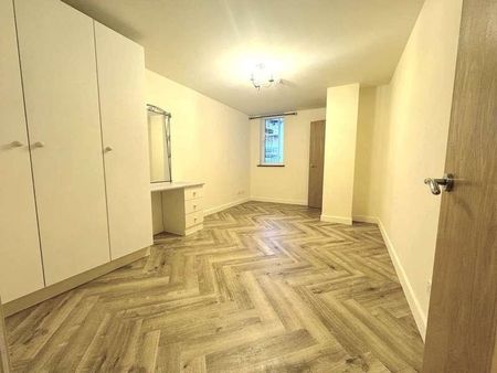 Lyon Road, Harrow, HA1 - Photo 4