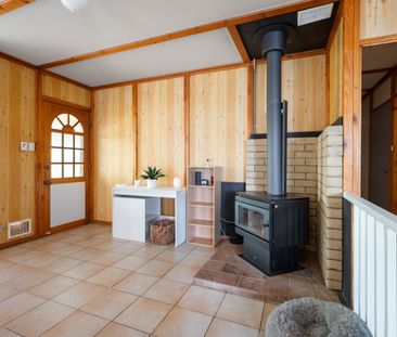 Spacious & Comfortable Family Home for Lease! - Photo 2