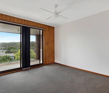 Spacious 3-Bedroom Duplex with Privacy and Comfort - Photo 2