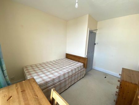 4 bedroom house to rent - Photo 3