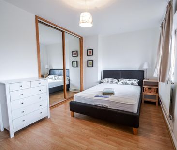 2 bedroom flat - Photo 6