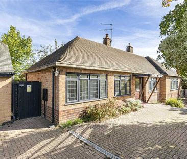 3 bedroom bungalow to rent - Photo 1