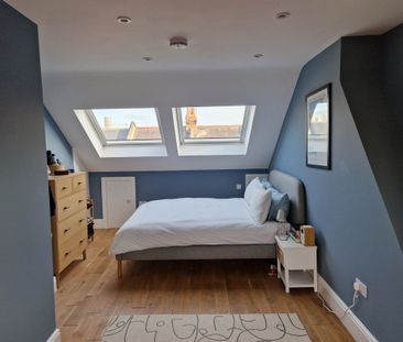 3 Bed Terraced House, Thorpebank Road, W12 - Photo 2