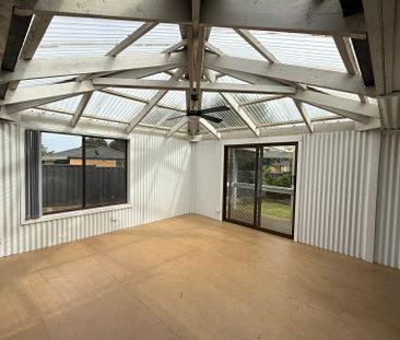 7 Greenhill Rise, Hampton Park VIC - Photo 6