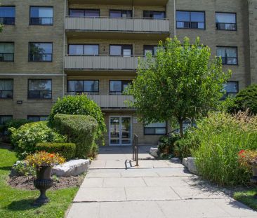 2223-2225 Eglinton Ave. E — 1 Bedroom - Photo 5