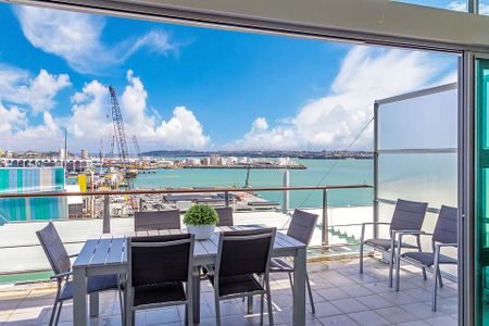 Fully furnished superb harbour views downtown - Photo 4