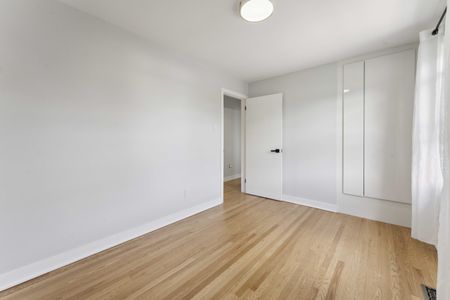 22 Welkin Crescent. Charming 4-Bedroom Home for Rent - Photo 3