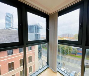 2 bedroom flat to rent - Photo 2