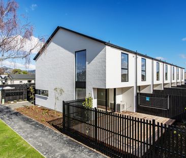 Stunning near new two bedroom townhouse - Spreydon - Photo 2