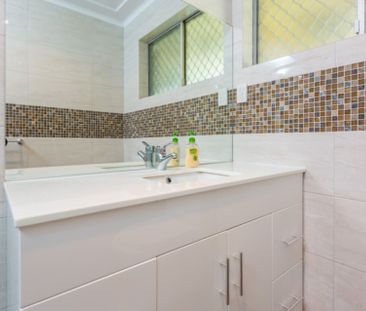 Perfect Location with Room to Move! *Open Mon 05/01 4.30pm to 4.45pm* - Photo 6