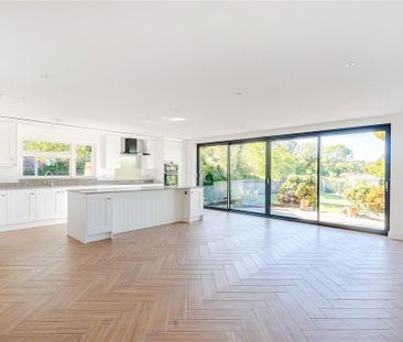 5 bedroom bungalow to rent - Photo 4