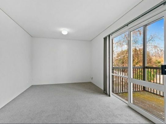 3 BEDROOM UNIT - Photo 1