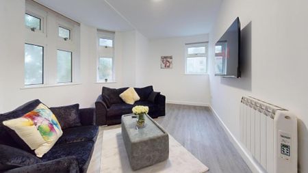 3 bedroom flat to rent - Photo 2