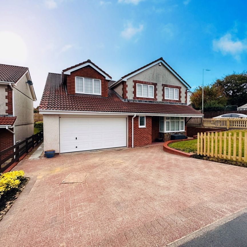 Heol Barcud, Birchgrove, SWANSEA - Photo 1