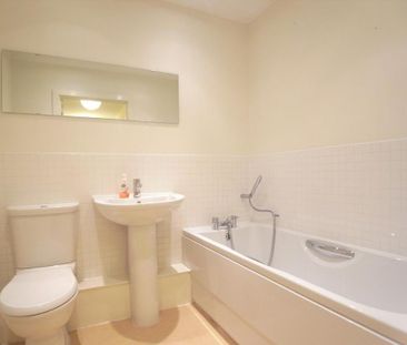 2 bedroom flat to rent - Photo 6
