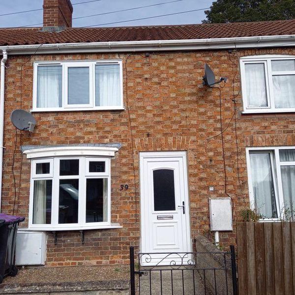 2 bedroom terraced house to rent - Photo 1