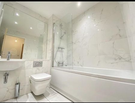 2 bedroom flat to rent - Photo 5