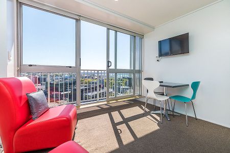 Funky Zest Apartment - Photo 3