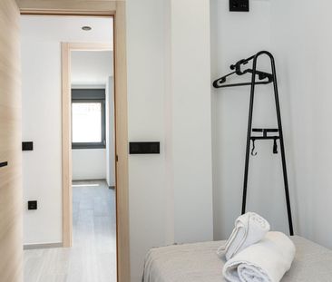 Exclusivo Piso Totalmente Reformado con Terraza en el Centro de Est... - Photo 1