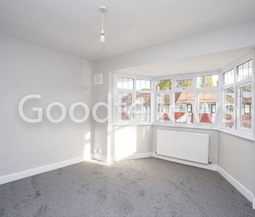 Wolsey Crescent, Morden, SM4 - Photo 2