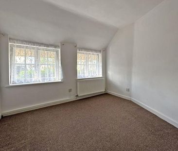 2 bedroom semi-detached house to rent - Photo 2