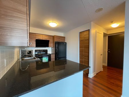 For Lease - 135 Village Green Square Unit# 1018, Toronto, Ontario - Photo 3