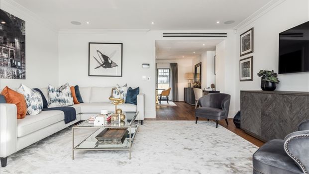 3 Bedroom , - Photo 1