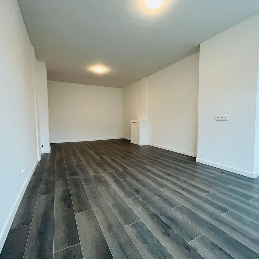 Appartement te huur: Bergselaan 275-D 3038 CD Rotterdam - Photo 1