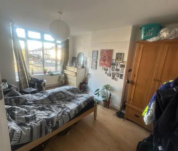 4 bedroom house to rent - Photo 2