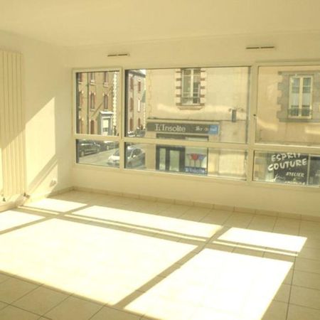 Location Appartement 3 pièce(s) de 63.82 m2 - Photo 3