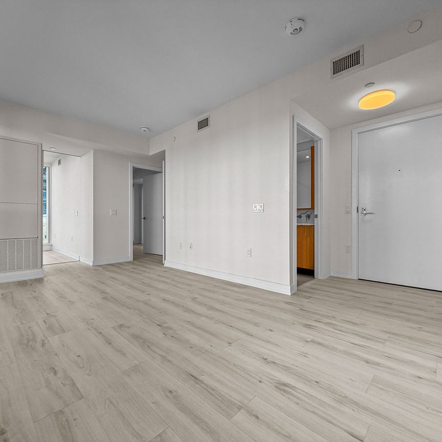 For Lease - 120 Broadway Avenue Unit# 1002, Toronto, Ontario - Photo 1