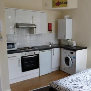 Studio to rent - Photo 3