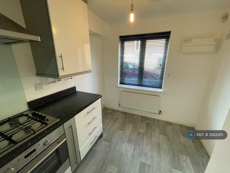 3 bedroom terraced house to rent - Photo 5