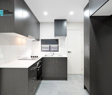 Ultra Modern Granny flat - Photo 1