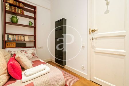 Furnished apartment on Calle Castellnou - Photo 5