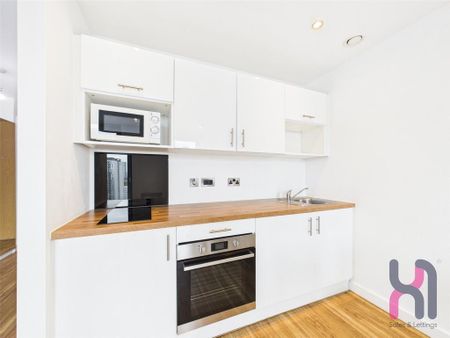 Studio to rent - Photo 3