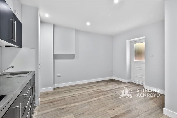 St Charles Square, Notting Hill, London, W10 6EN - Photo 1