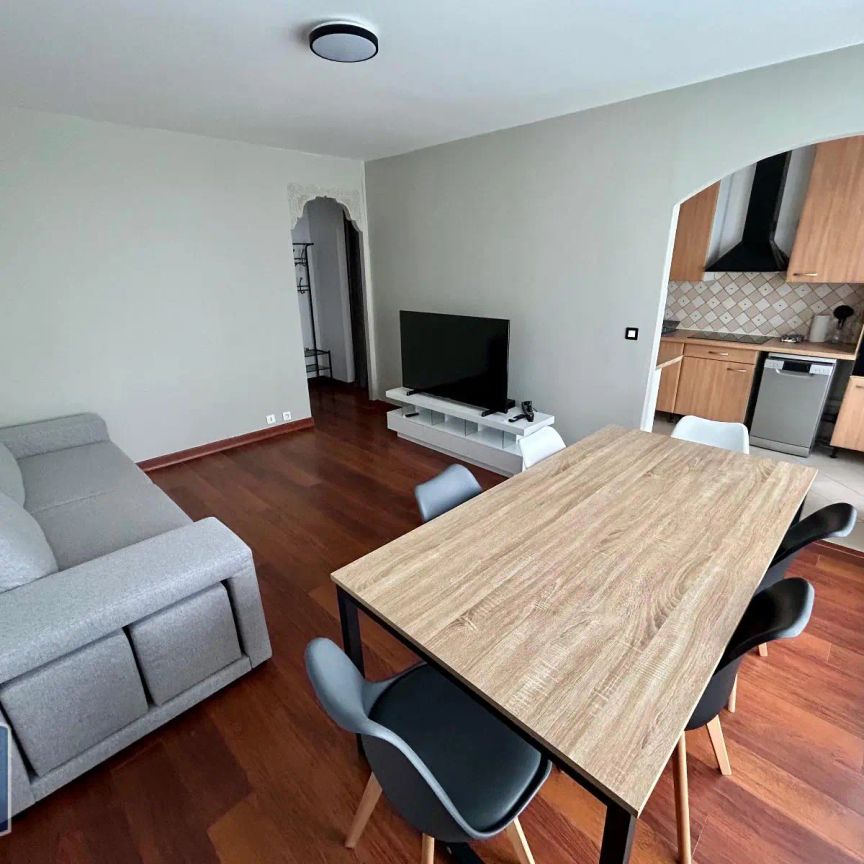 Appartement à louer 4 pièces 77.45m² - Photo 1