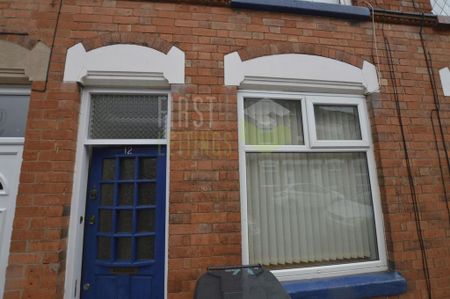 2 bedroom terraced house to rent - Photo 3