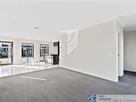 19 Amaryn Court, 3171, Springvale Vic - Photo 2