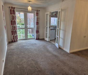 Chapelfields, Frodsham - Photo 2