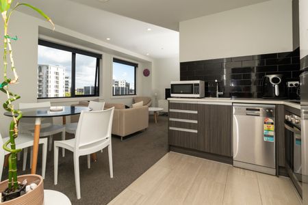 City Living at its Best - Photo 4