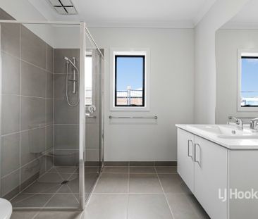 14 Brushtail Street, Mambourin VIC, Belconnen - Photo 5