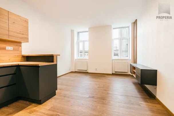 Pronájem elegantního bytu 2+kk o CP 56 m - Fotografie 1