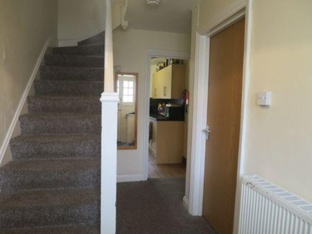 4 bedroom house to rent - Photo 2