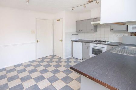 2 bedroom terraced house to rent - Photo 5